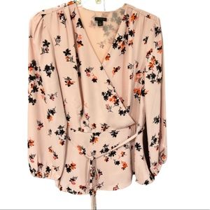 Ann Taylor Ballerina Pink Flowered Wrap Tie Top Size 8